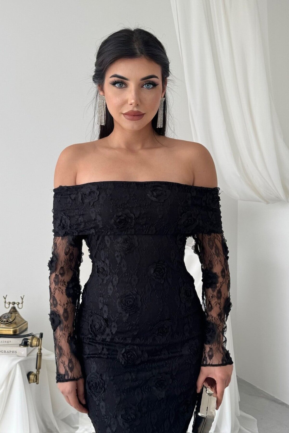 Rose Lace Off-Shoulder Dress